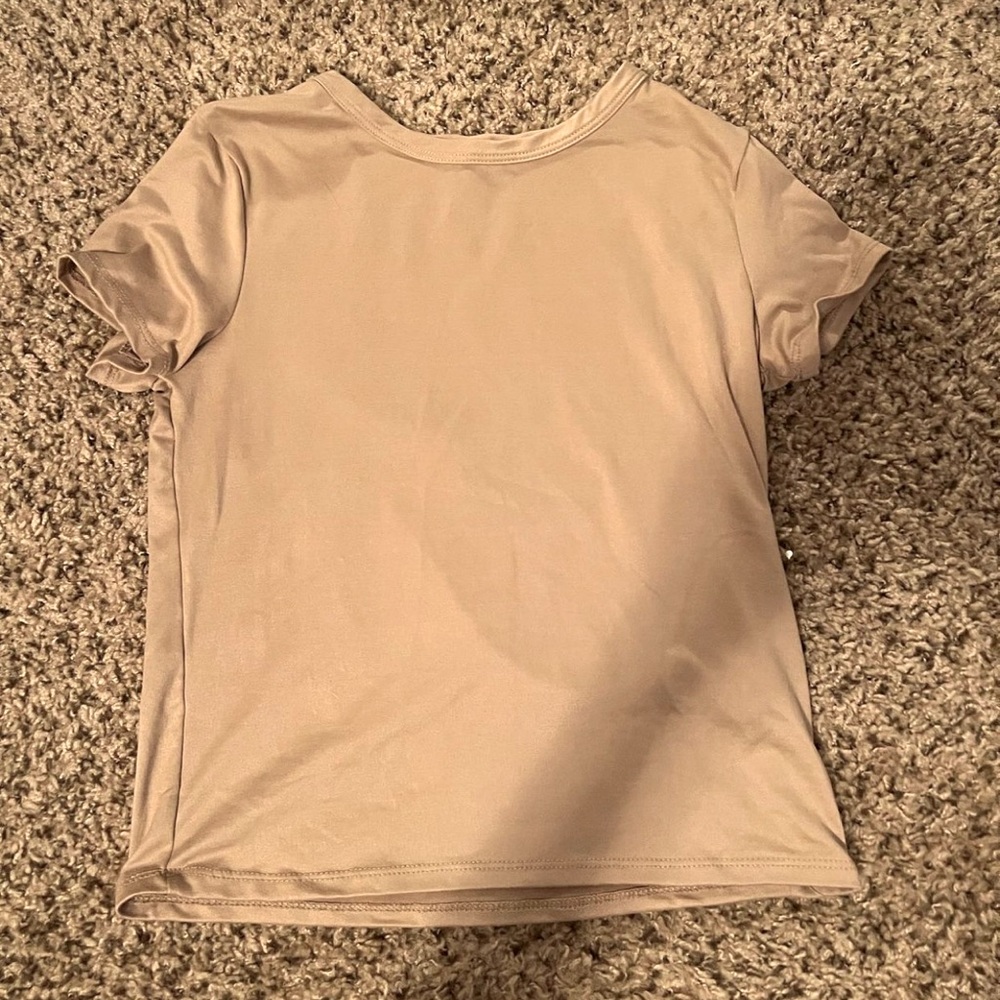 nude basic tee